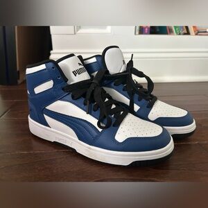 PUMA NEW without box rebound basketball high tops sneakers 7 boys unisex girls